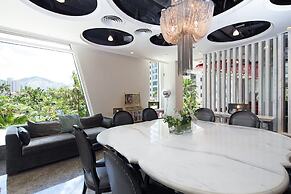 Kowloon Harbourfront Hotel