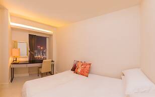 Kowloon Harbourfront Hotel
