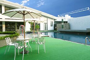 Look Royal Resort