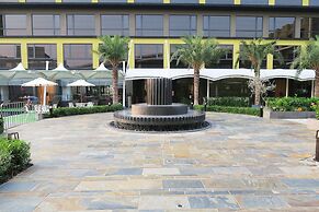 Look Royal Resort