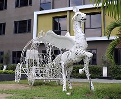 Look Royal Resort