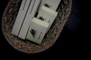 Lavendish Okrin Hotel