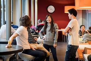 Jacques Brel Youth Hostel