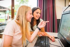 Auberge de Jeunesse de La Roche-Champlon