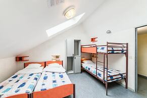 Auberge de Jeunesse de La Roche-Champlon