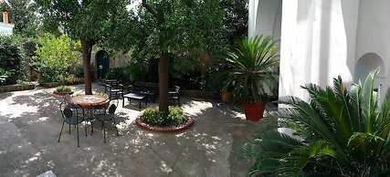 B&B Back to Sorrento