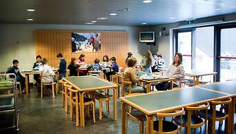 Auberge de Jeunesse de Mons - Hostel