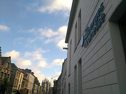 Auberge de Jeunesse de Tournai - Hostel