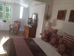 Breeze Inn Bed and Breakfast