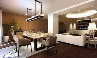 Grand Royal Hotel