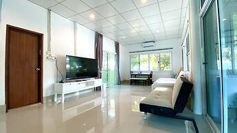 Koh Mook Riviera Beach Resort