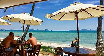 Koh Mook Riviera Beach Resort