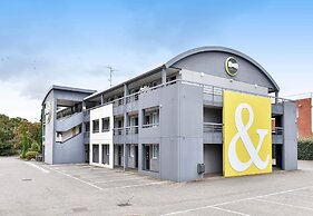 B&B HOTEL Toulouse Cité de l'Espace Mouchotte