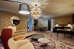 Harmony Hotel