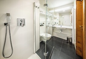 Harmony Hotel
