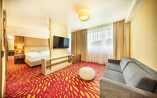 Harmony Hotel