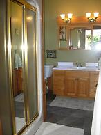 Koch Haus Bed & Breakfast