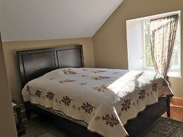 Koch Haus Bed & Breakfast