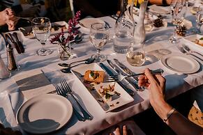 Hessenland Inn & Schatz Winery