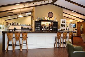 Hessenland Inn & Schatz Winery