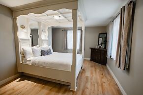 Hessenland Inn & Schatz Winery