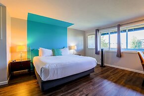 Coast River Inn by OYO Seaside