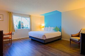 Coast River Inn by OYO Seaside