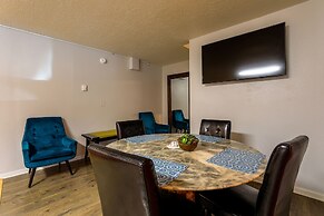 Coast River Inn by OYO Seaside