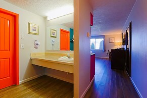 Coast River Inn by OYO Seaside