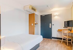 B&B HOTEL Poitiers (3)