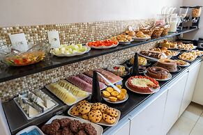 Riviera Hotel by Bsb Inn