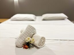 Riviera Hotel by Bsb Inn