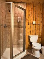Alaska Creekside Cabins
