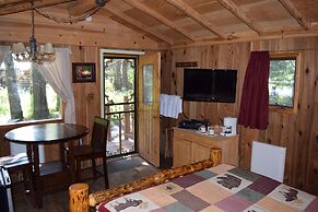 Alaska Creekside Cabins