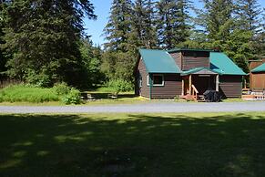 Alaska Creekside Cabins