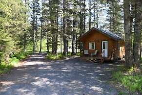 Alaska Creekside Cabins