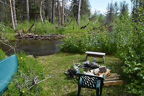 Alaska Creekside Cabins