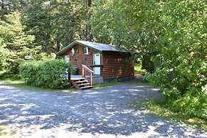 Alaska Creekside Cabins