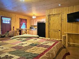 Alaska Creekside Cabins