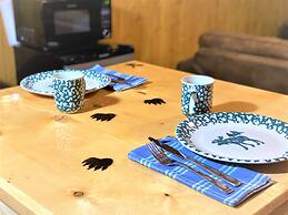 Alaska Creekside Cabins