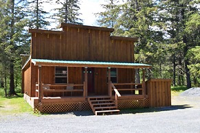 Alaska Creekside Cabins