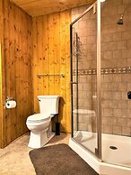 Alaska Creekside Cabins