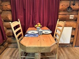 Alaska Creekside Cabins