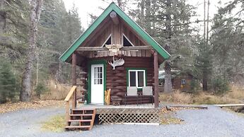Alaska Creekside Cabins