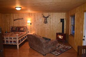 Alaska Creekside Cabins