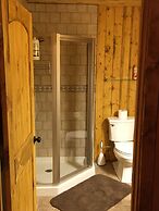 Alaska Creekside Cabins