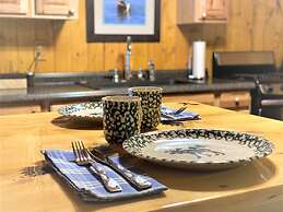 Alaska Creekside Cabins
