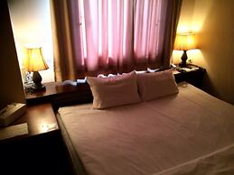 Hotel Ceeds - Adults Only