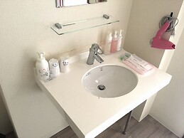 Hotel Ceeds - Adults Only