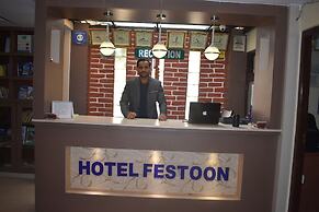 Festoon Hotel